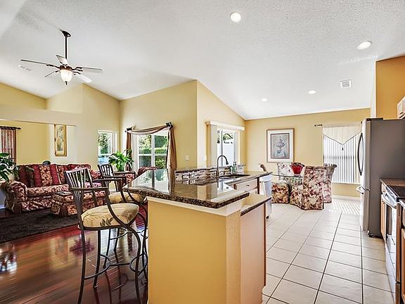 5th image of 2652 Big Pine Dr