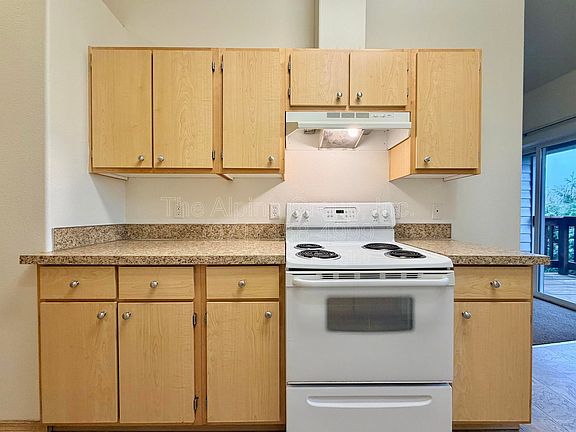 5th image of 10010-10020 SW 125th Ave #308-B
