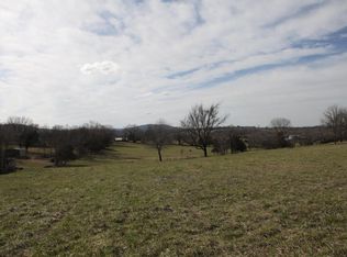 2698 S Edwards Farm Dr, Harrison, AR 72601