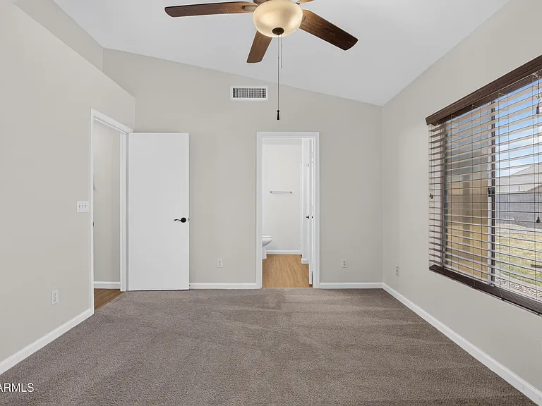 1308 E Princeton Ave — Photo 14