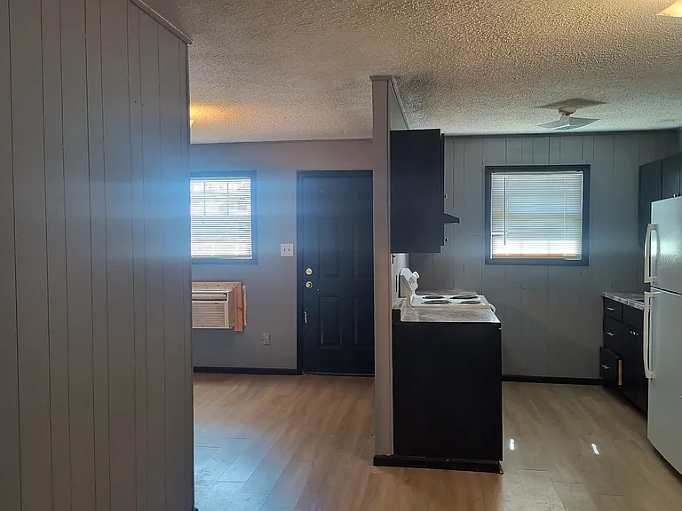 3835 W 20th Ave — Photo 7