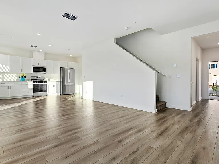 966 Bertino Pl — Photo 9
