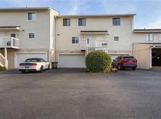 13 Cantamar Ct, Hampton, VA 23664