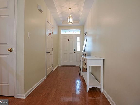 5th image of 225 Brinley Dr