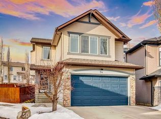 54 SE Springborough Point SW, Calgary, AB T3H5M9