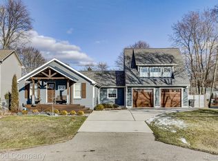3105 Culbertson Ave, Rochester Hills, MI 48307