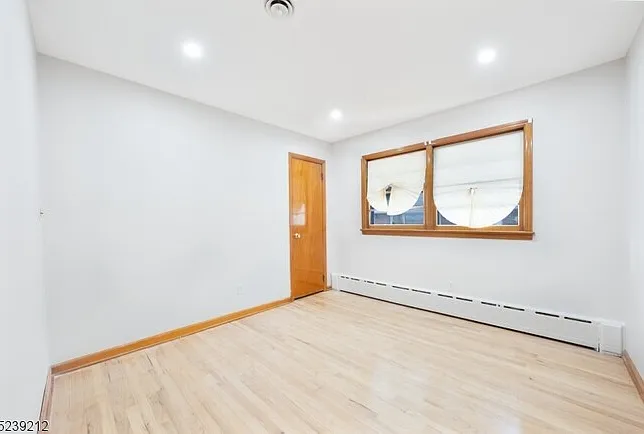 11 Princeton Rd — Photo 4