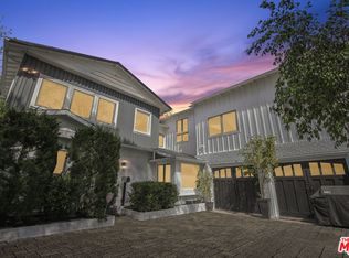 5527 Columbus Ave, Van Nuys, CA 91411