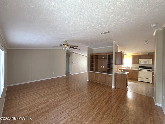 4th image of 244 OLEANDER Street