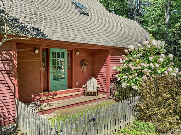 3rd image of 370 Hawk Pine Road