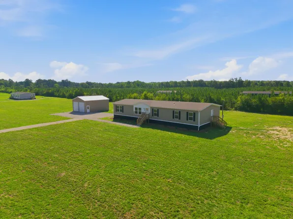 105 Rambling Ln, Cross, SC 29436