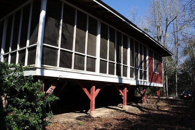 2nd image of 903 Sea Cliff Dr