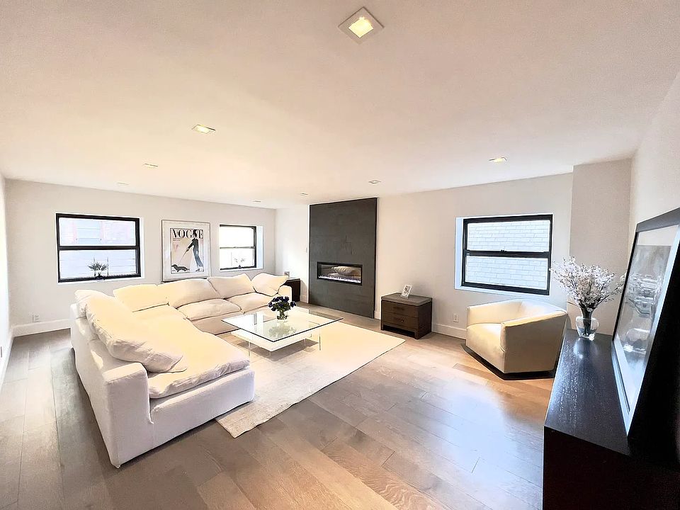 1st image of 205 E 16th St APT 4P