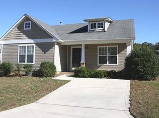 856 Raindrops Rd, Gastonia, NC 28054