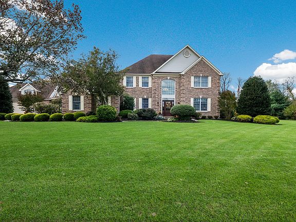 5th image of 6 Breckenridge Dr