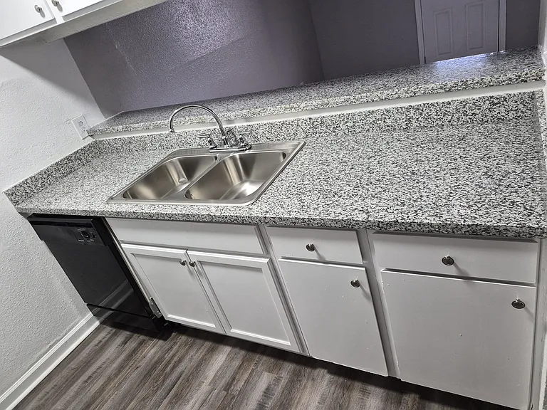 Golden Village Townhomes — Photo 15