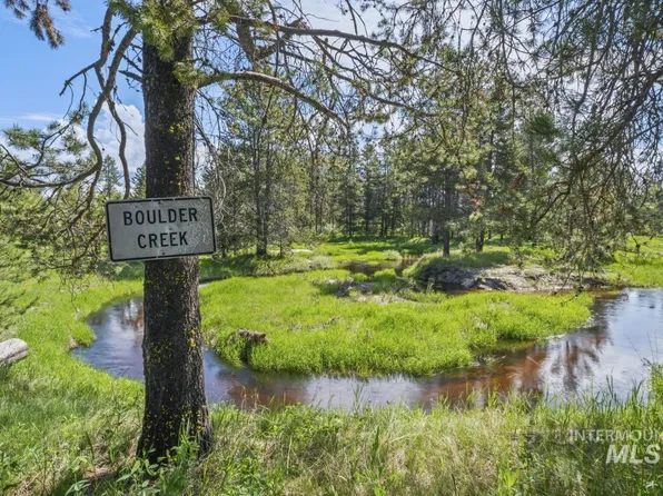 203 Eld Ln, Donnelly, ID 83615