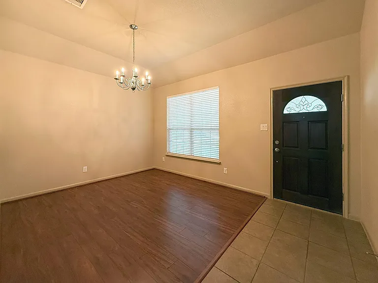 24510 Avellino Ct — Photo 4