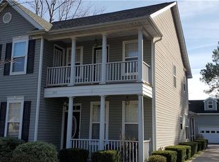 1314 Hawthorne Dr, Chesapeake, VA 23325