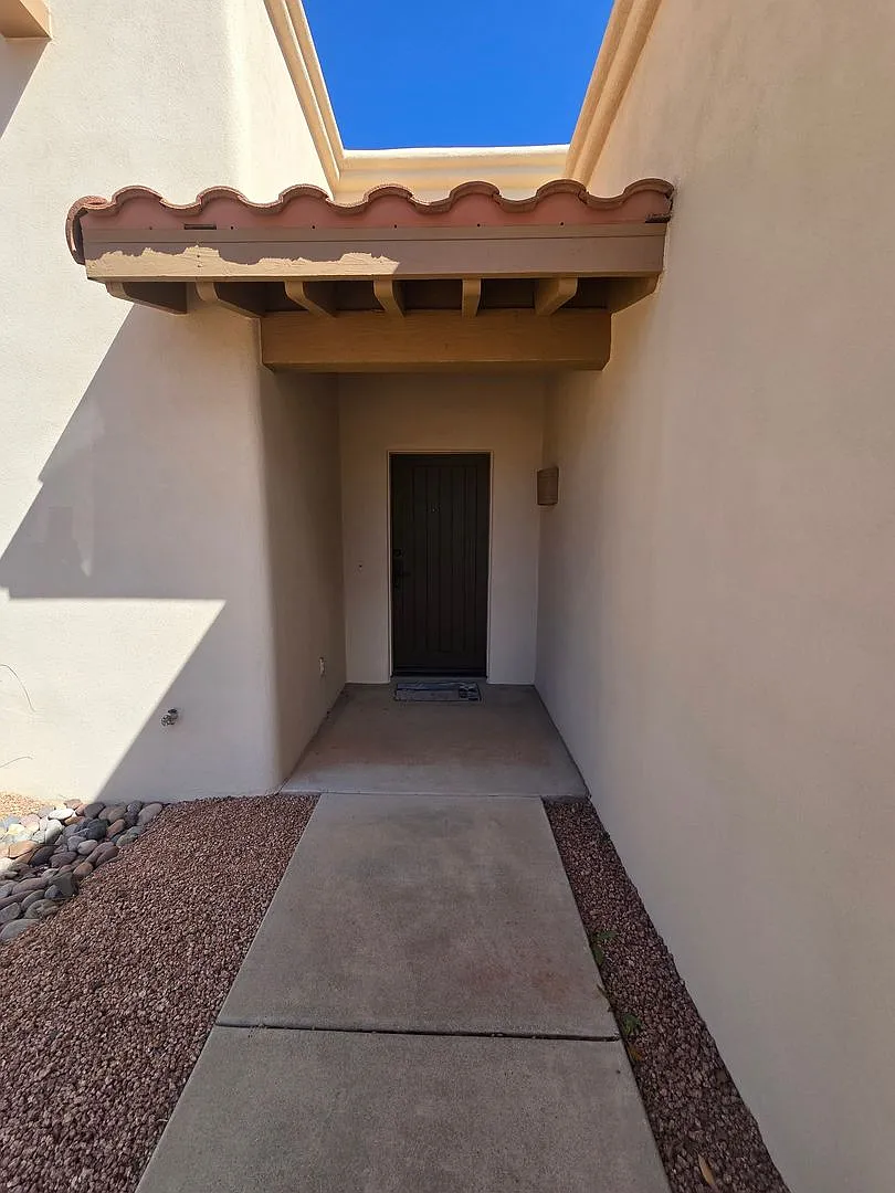 Building Photo - 40 Cochise Dr