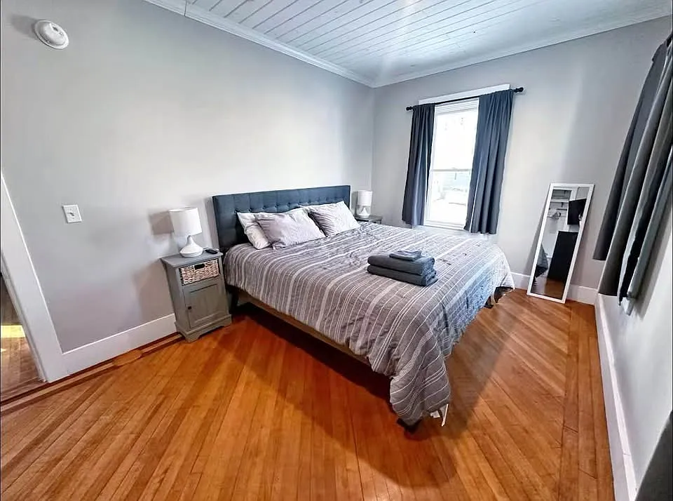 17 Maple St — Photo 2