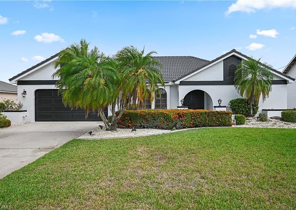 1st image of 905 SW 54th LN
