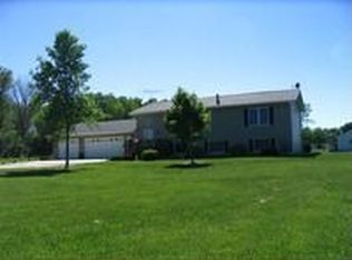 1778 Dakota Ave, Waverly, IA 50677