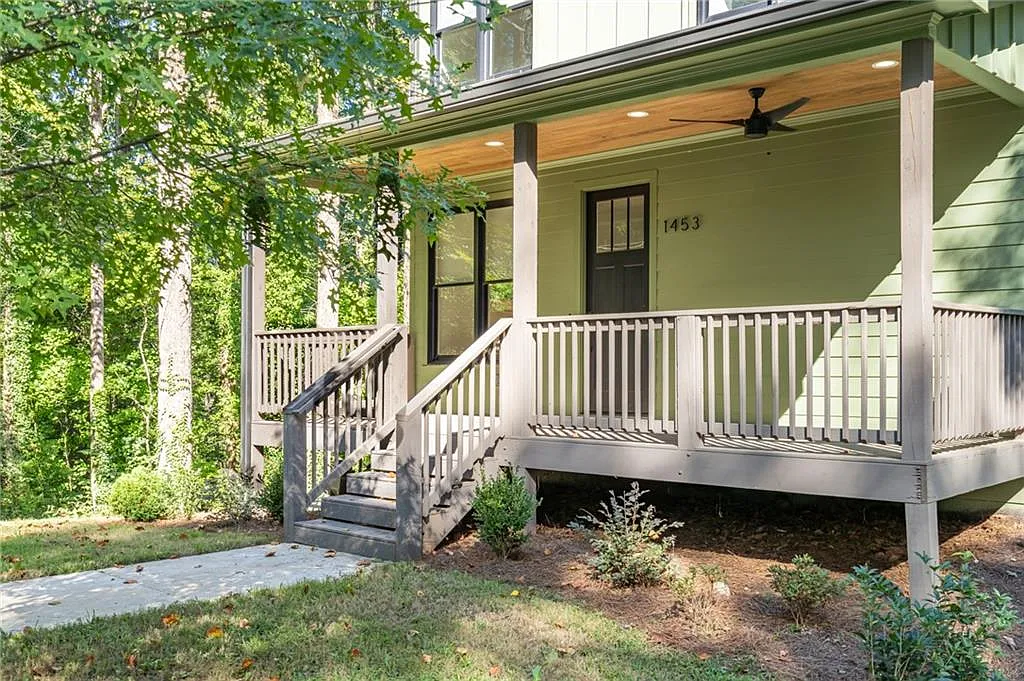 2 bed, 2.5 bath, 1910 sqft, $2,600 — Photo 3