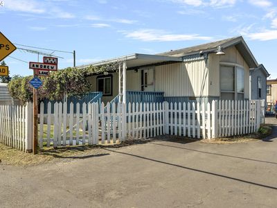 12726 SE Division St UNIT 1, Portland, OR, 97236
