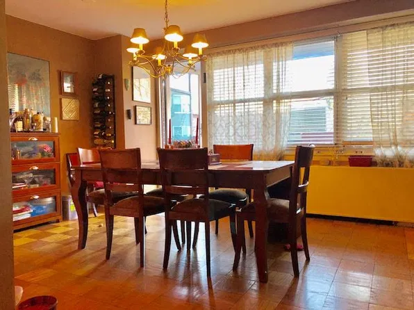 135 Ocean Parkway image 1 of 8