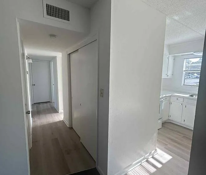 Pine Ridge Apartments at Shalimar — Photo 4