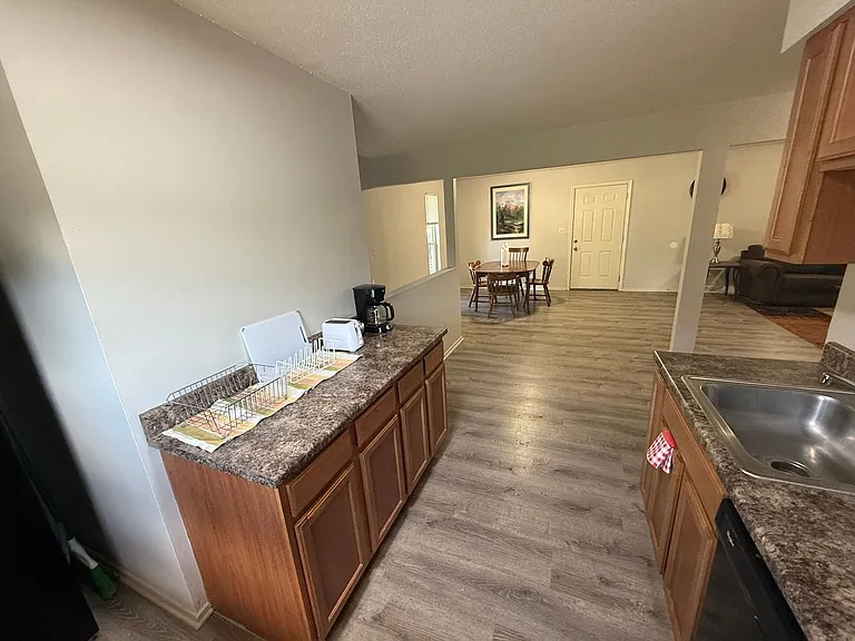 207 Wheaton Ct — Photo 9