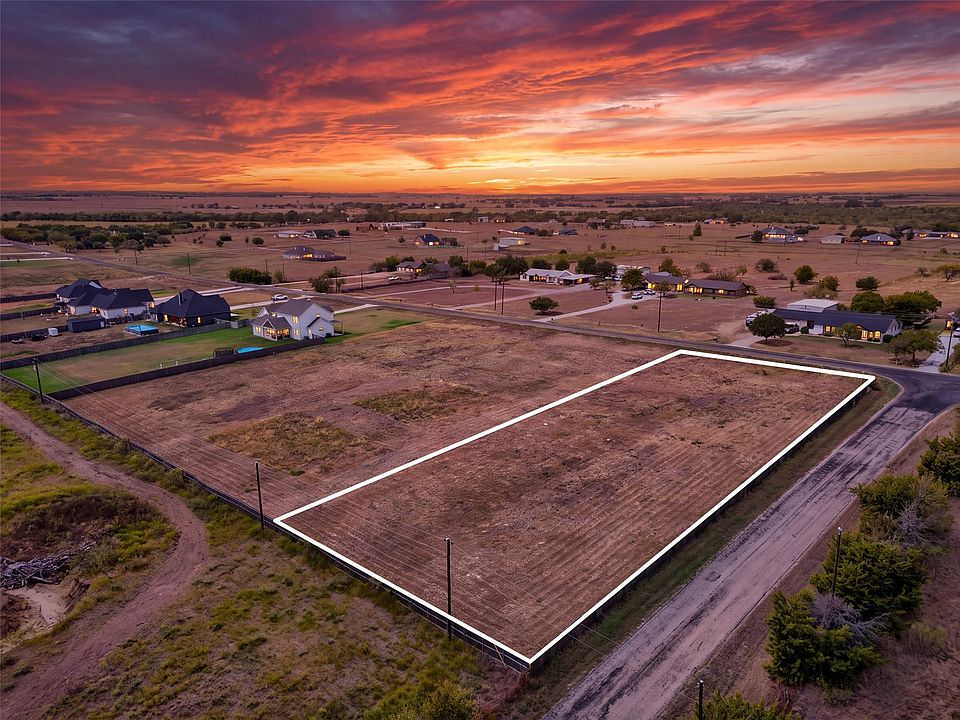 1st image of 13 Mockingbird Ln