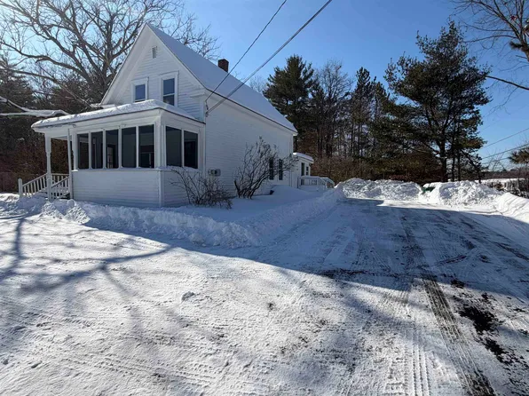 66 Chestnut Hill Road, Rochester, NH 03867