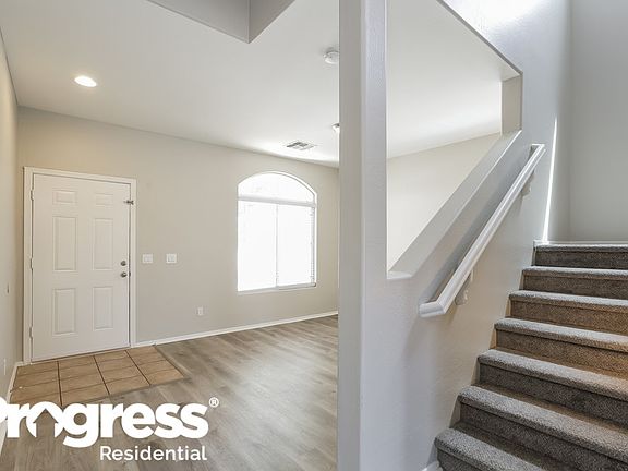 5th image of 3406 S 95th Dr