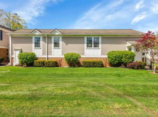 42108 Pellston Dr, Northville, MI 48167