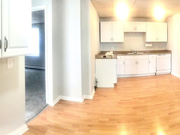 3rd image of 134 Central Ave #134