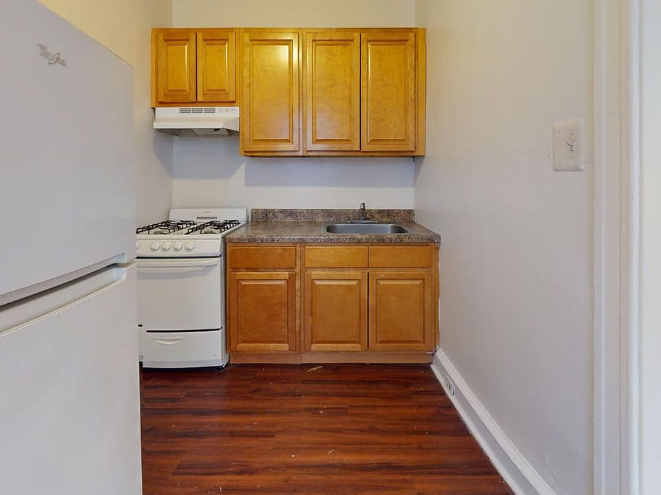 Penn Manor Apartments 4045 Baltimore Ave Philadelphia PA Zillow