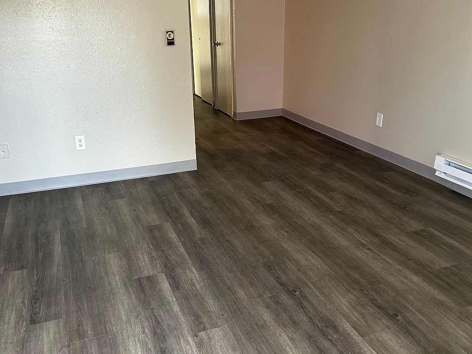 1st image of 11211 12th Ave S APT 8