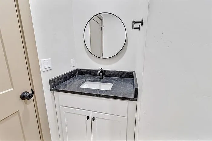 599 Teatro Ct — Photo 14