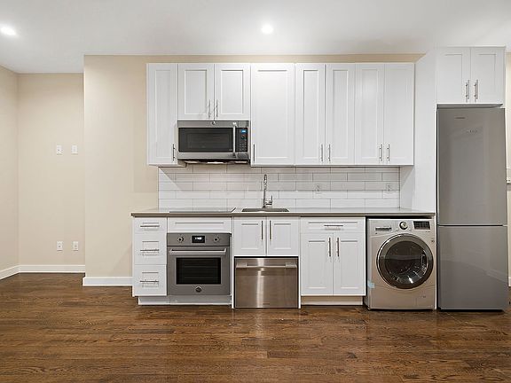 2nd image of 714 9th Ave APT 2C