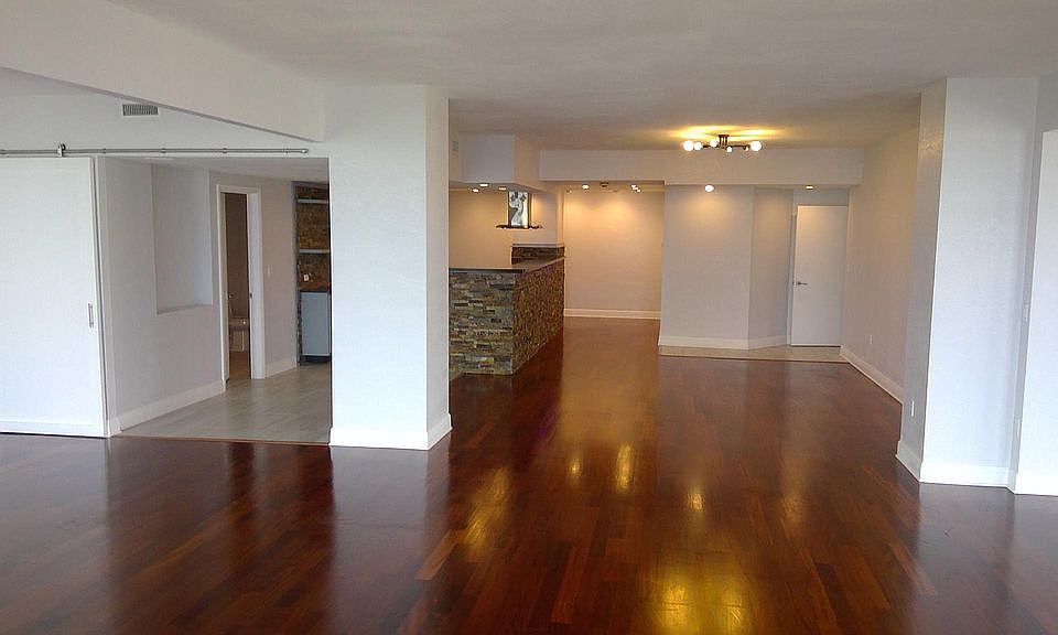 1st image of 1 Beach Dr SE Unit 2602