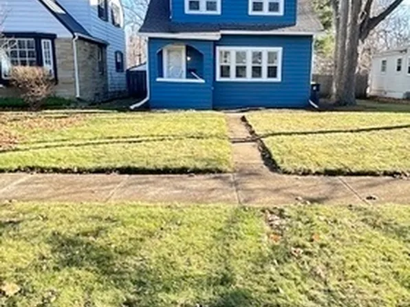 2213 Elizabeth Ave, Zion, IL 60099