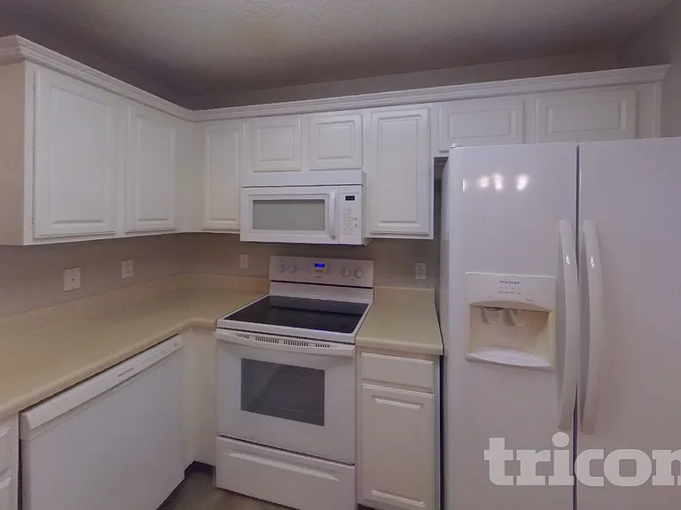 137 Lossie Ln — Photo 7