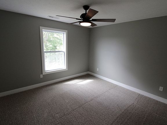 2nd image of 3615 Dodgers Dr