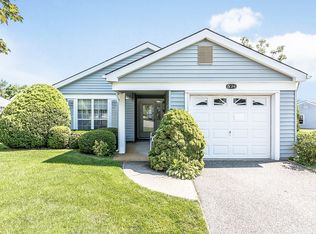 574 Wintergreen Ct, Ridge, NY 11961