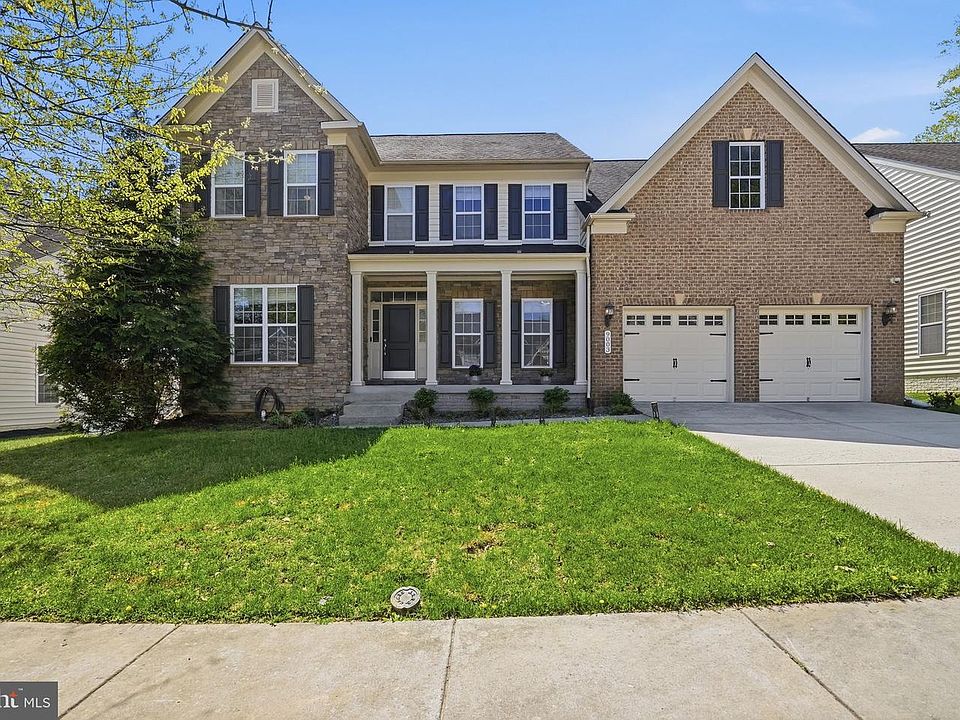 1st image of 9003 Crystal Oaks Ln
