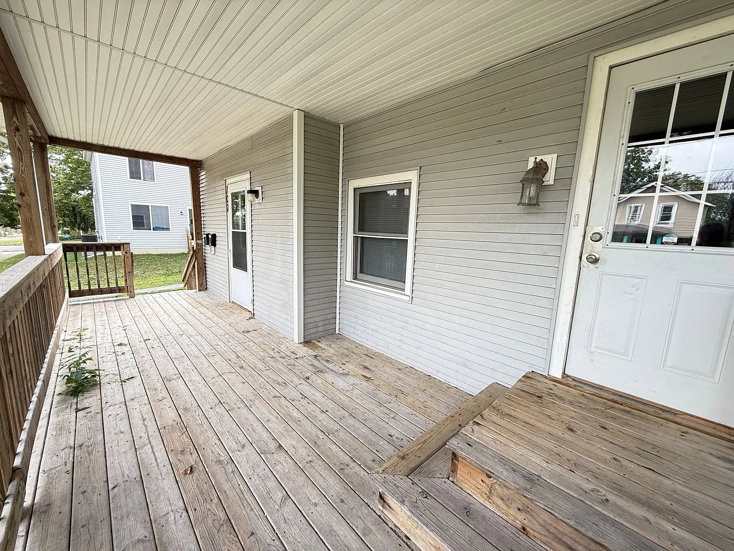 Wilkins St 107 W — Photo 4