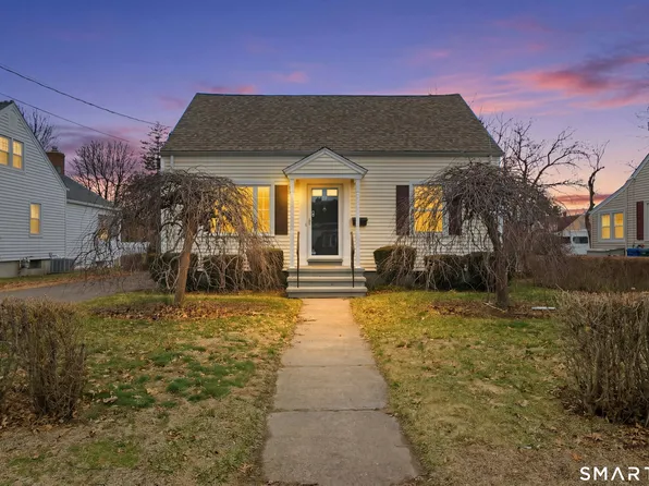 38 Keane Place, Stratford, CT 06615