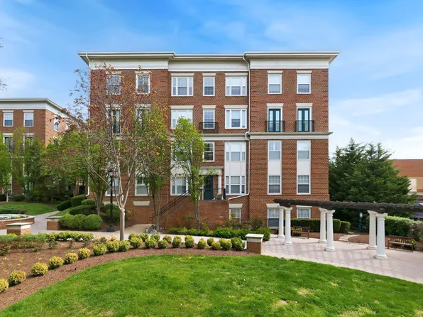 31 Booth St Unit B55, Gaithersburg, MD 20878